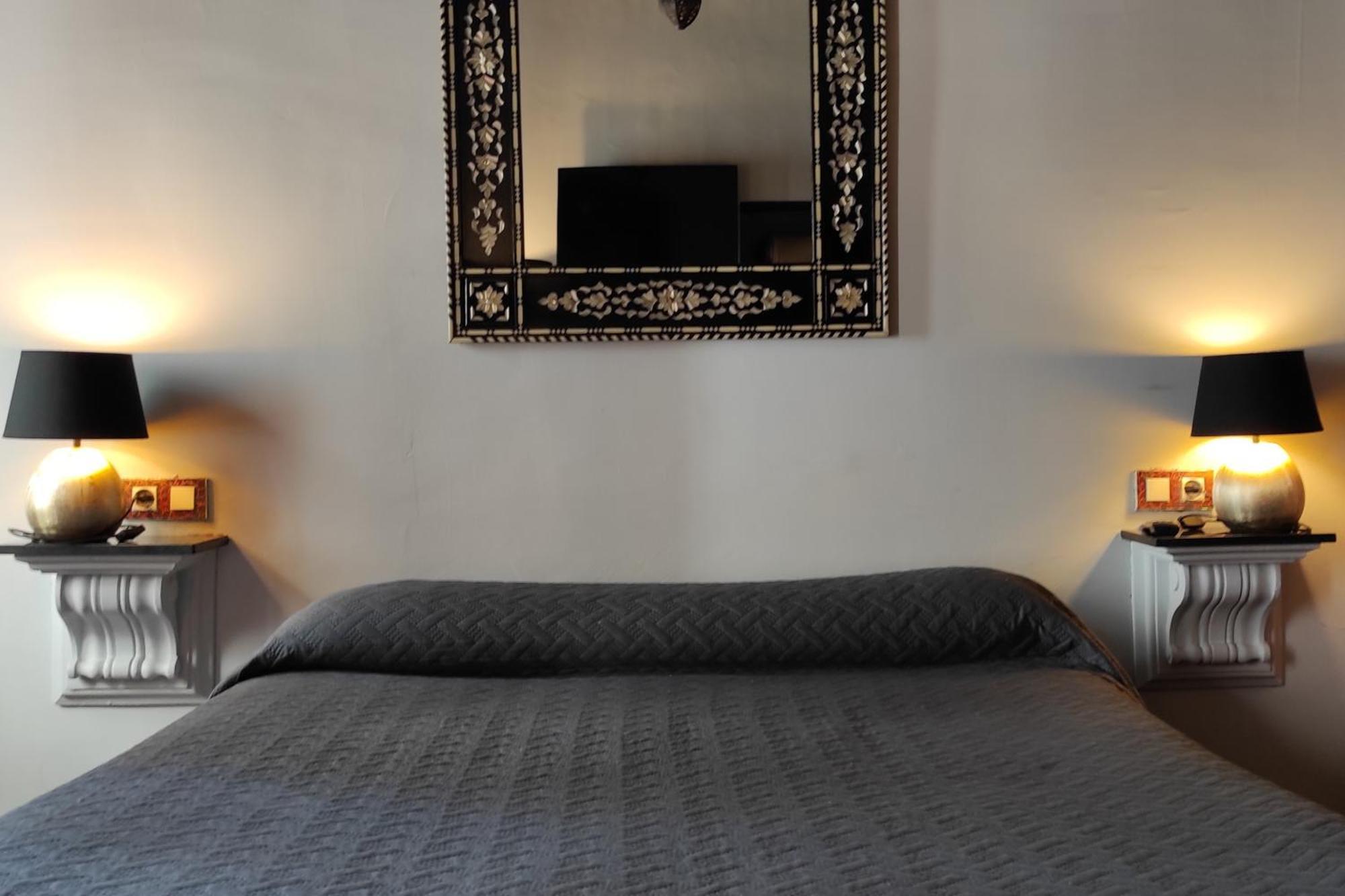 Hotel La Boheme กาเซเรส ภายนอก รูปภาพ