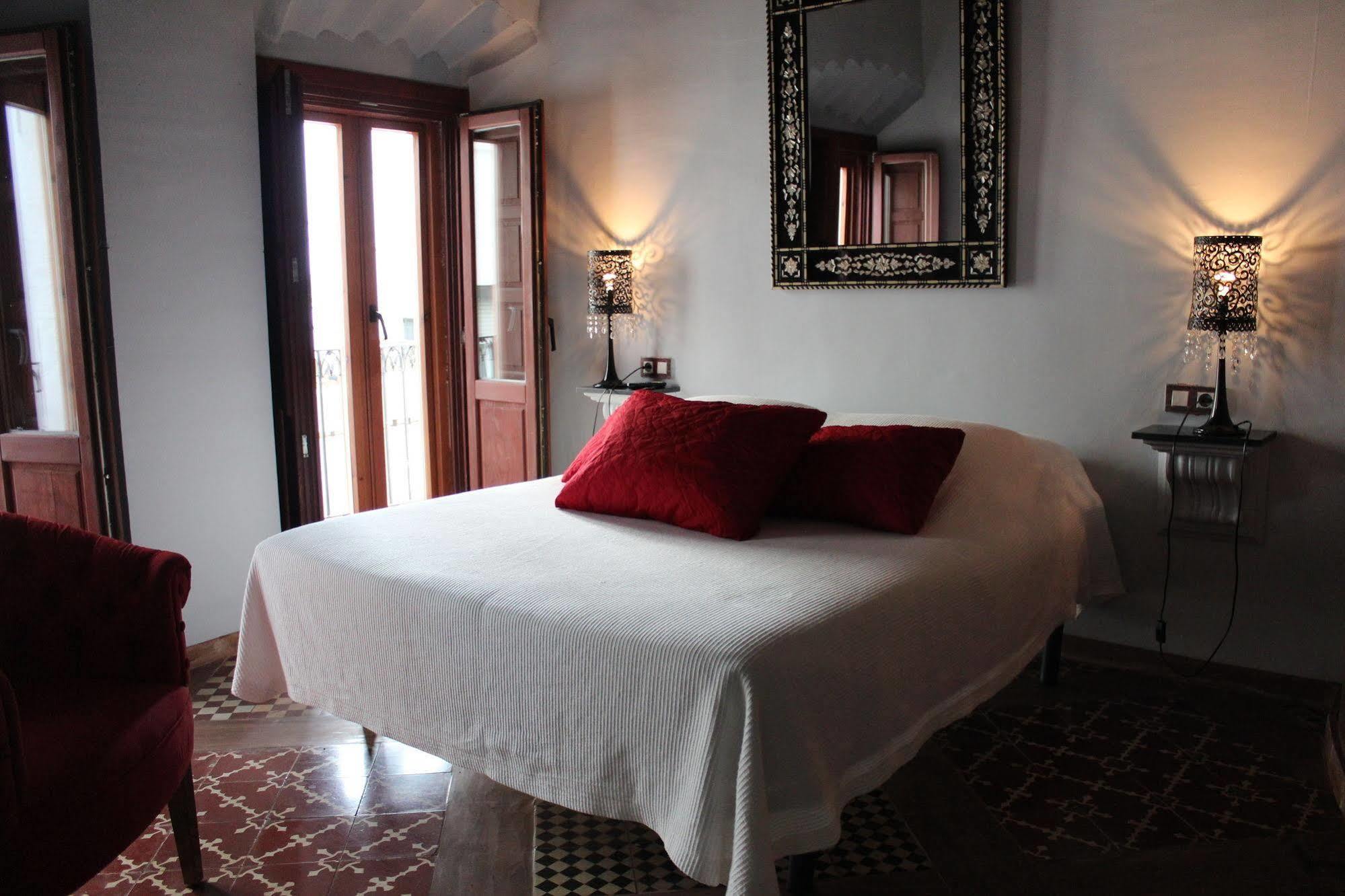 Hotel La Boheme กาเซเรส ภายนอก รูปภาพ