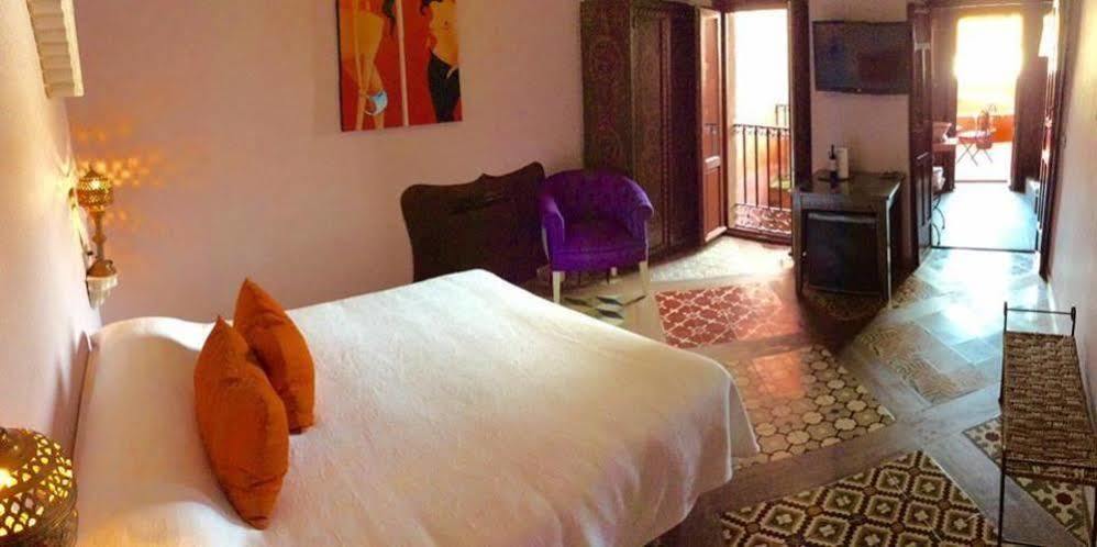 Hotel La Boheme กาเซเรส ภายนอก รูปภาพ