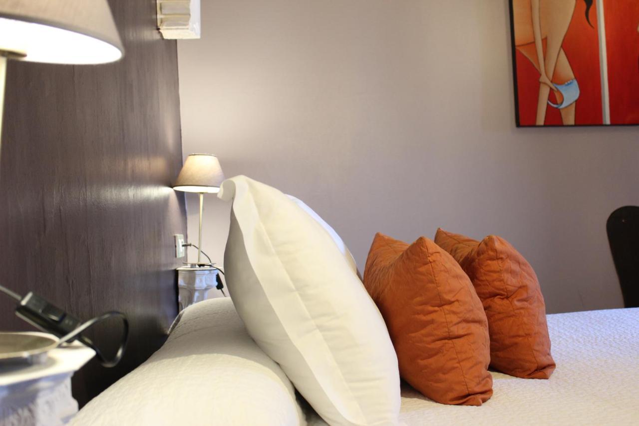 Hotel La Boheme กาเซเรส ภายนอก รูปภาพ